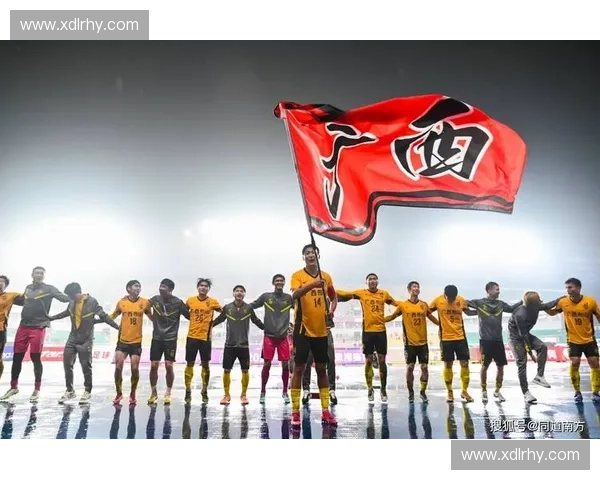 昨晚足球联赛激烈角逐精彩纷呈球队表现引人瞩目