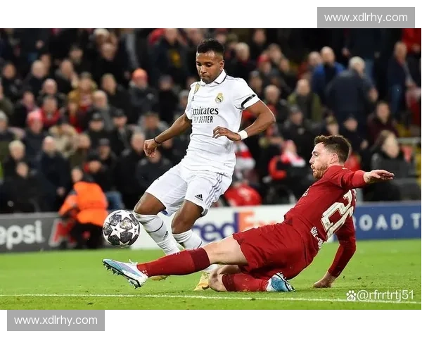 欧冠直播全程直击豪门对决焦点战役精彩不容错过球迷必看实时解析